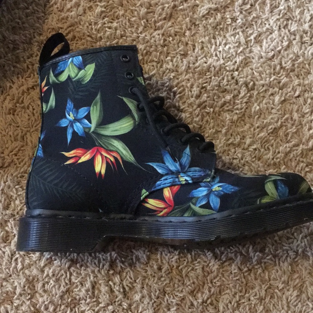 Floral dr. Martens